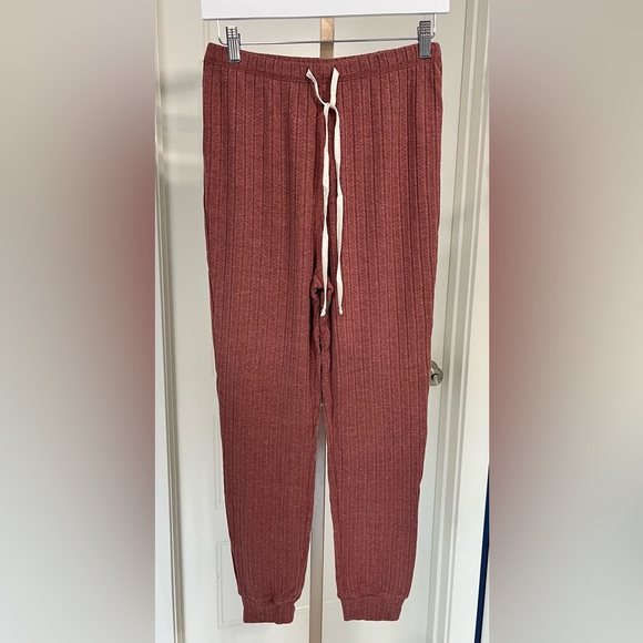 Blu Pepper Other - Blu Pepper Ribbed Knit Pants in Rosewood
